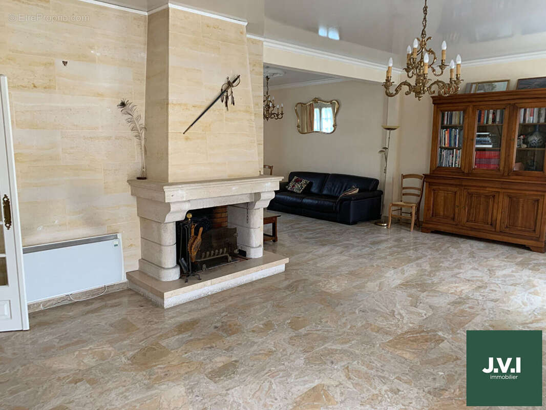 Maison à MONTMORENCY