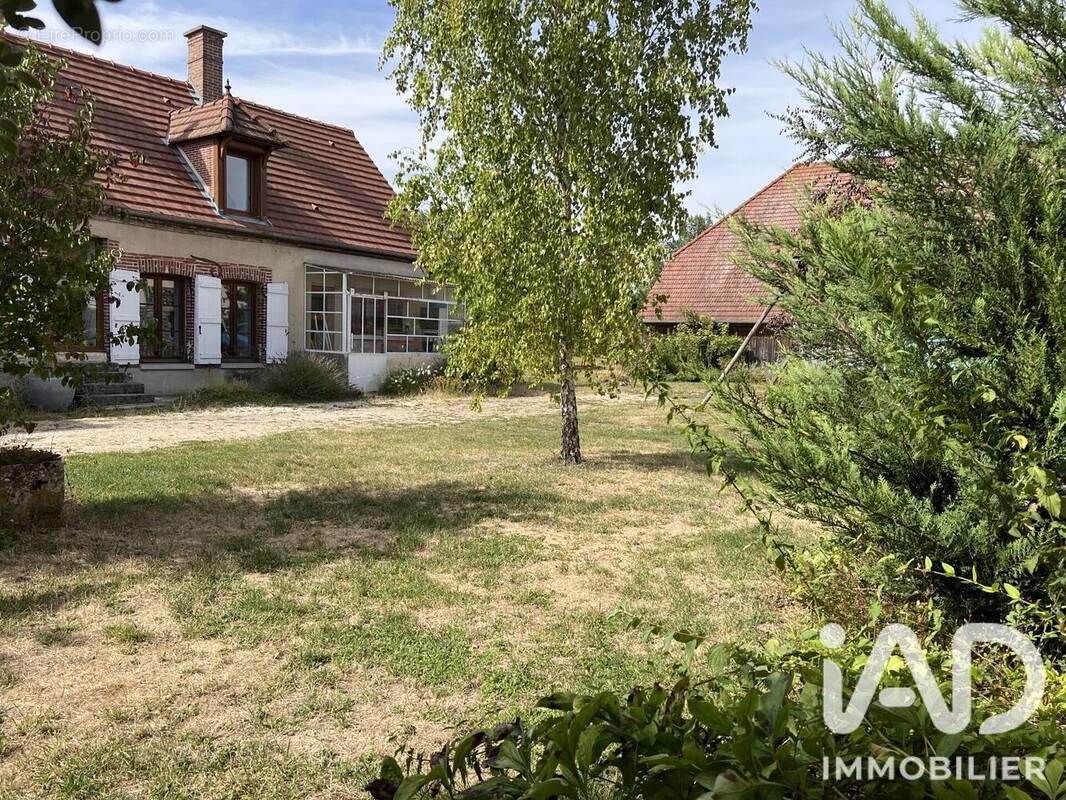 Photo 1 - Maison à CHATRES
