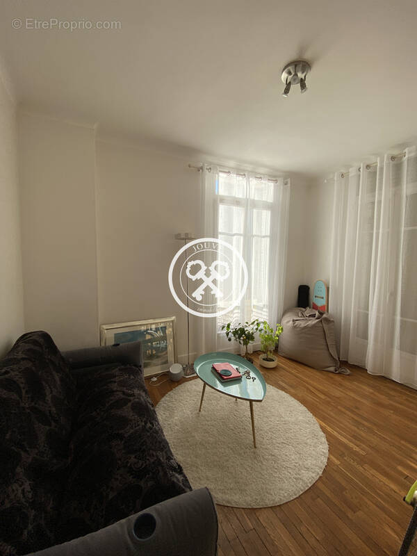 Appartement à SAINTE-SAVINE