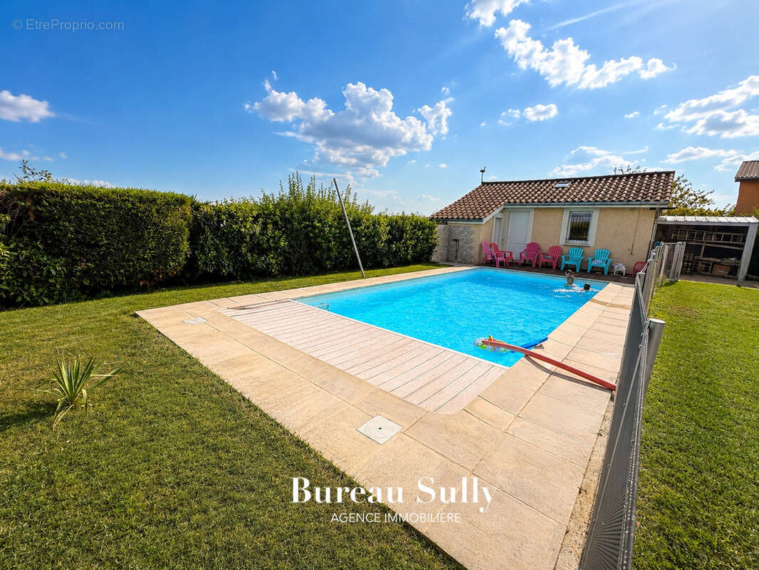 Jassans Riottier 01480 Maison 145 m2  4 chambres terrain 850 m2  piscine, garage, carport. - photo 25