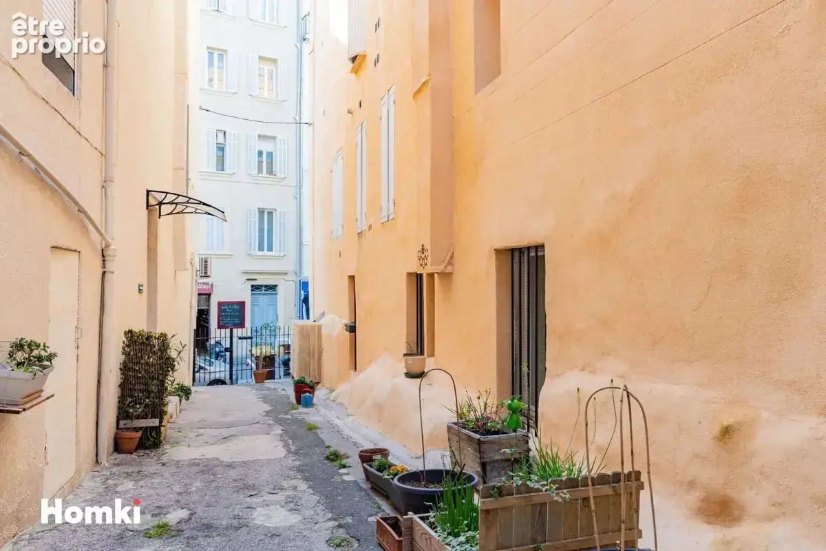Appartement T2 de 30 m² à Marseille 13007, Rue Sainte - photo 2