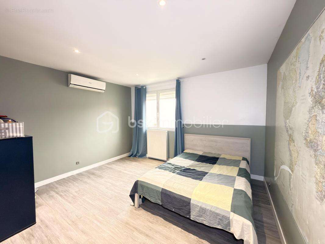 Maison à LIVRY-GARGAN