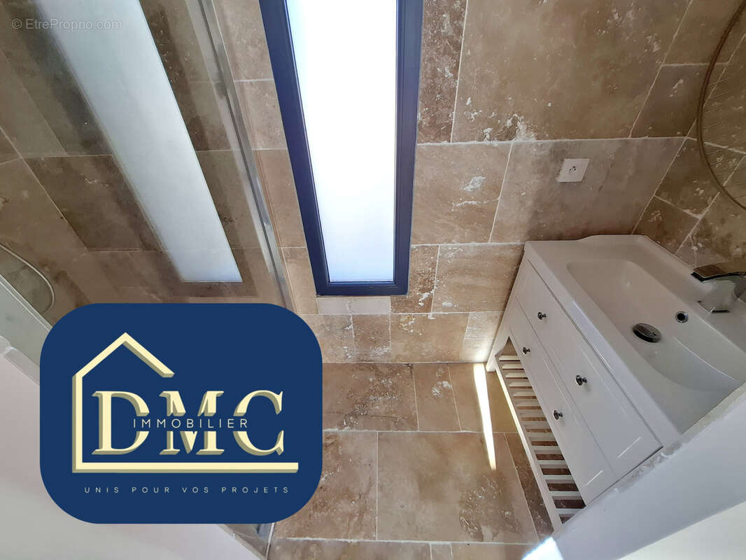 Maison avec piscine et grand garage - photo 10