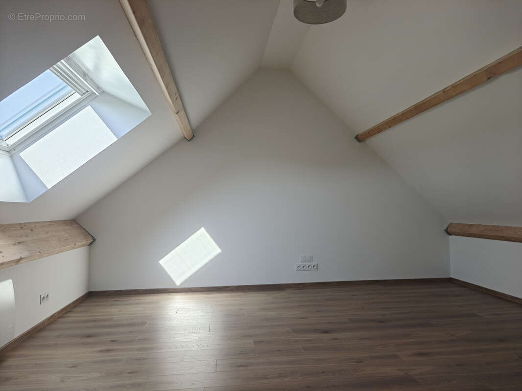 Maison à MONTREUIL-L'ARGILLE