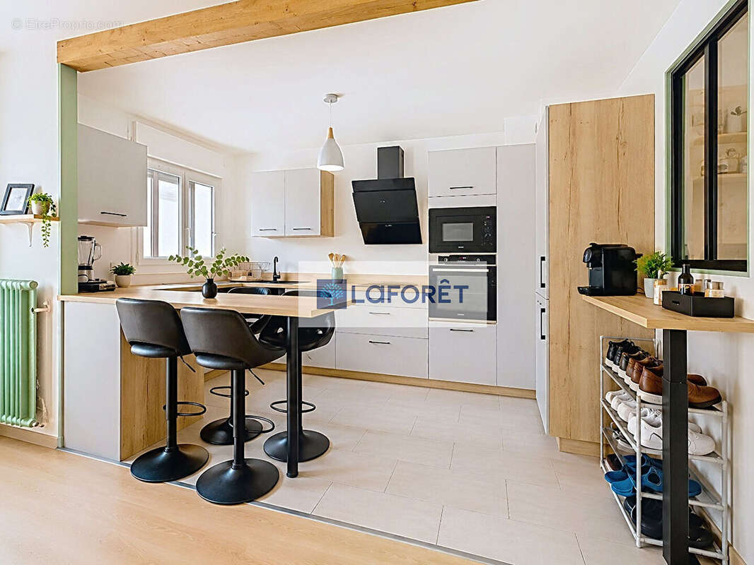 Appartement à SARTROUVILLE