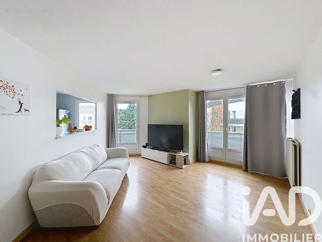 Photo 2 - Appartement à PONTAULT-COMBAULT