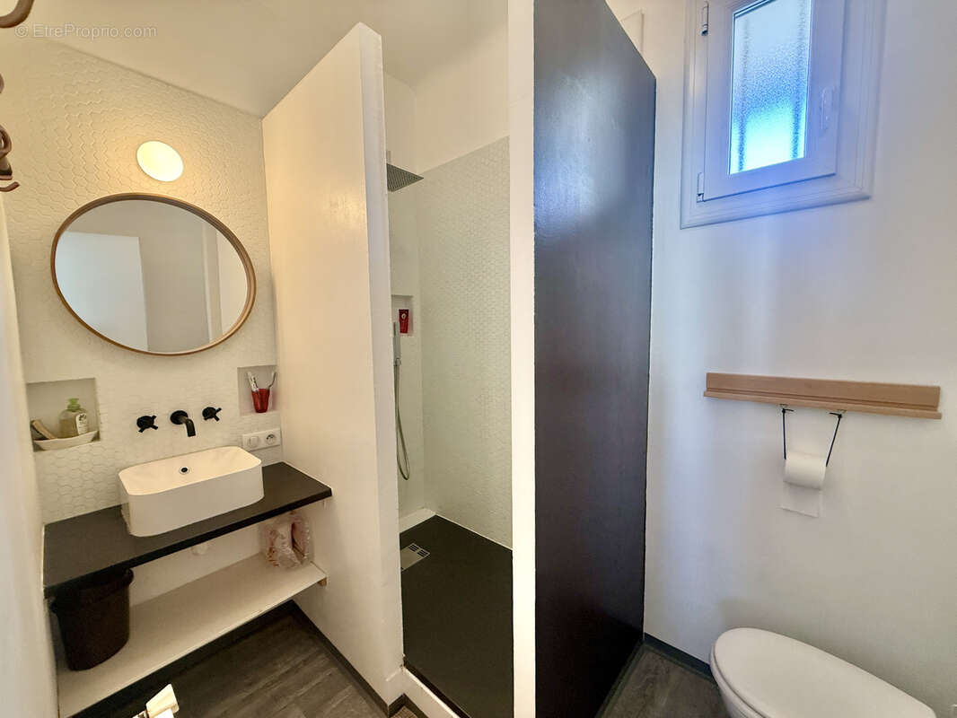 Appartement à MARSEILLE-7E