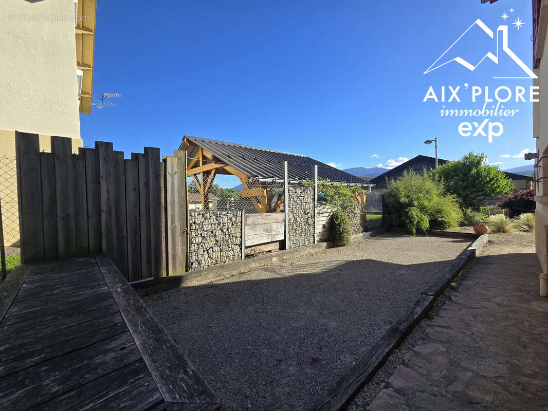 Maison 153 m² à Challes-Les-Eaux  - photo 4