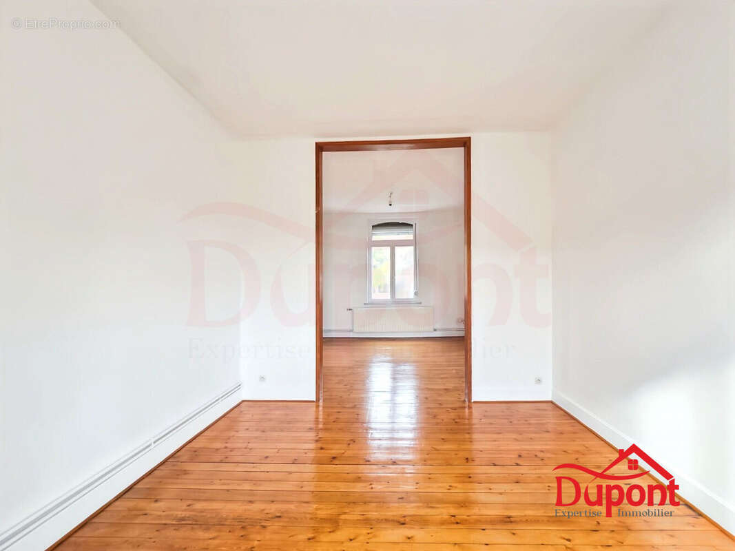 Appartement 100 m² à Cambrai  - photo 3