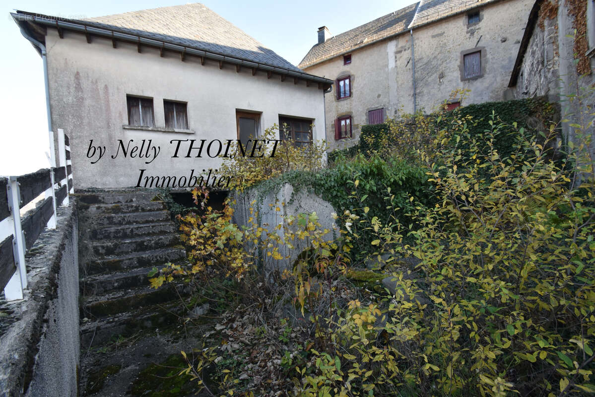 Maison à BESSE-ET-SAINT-ANASTAISE