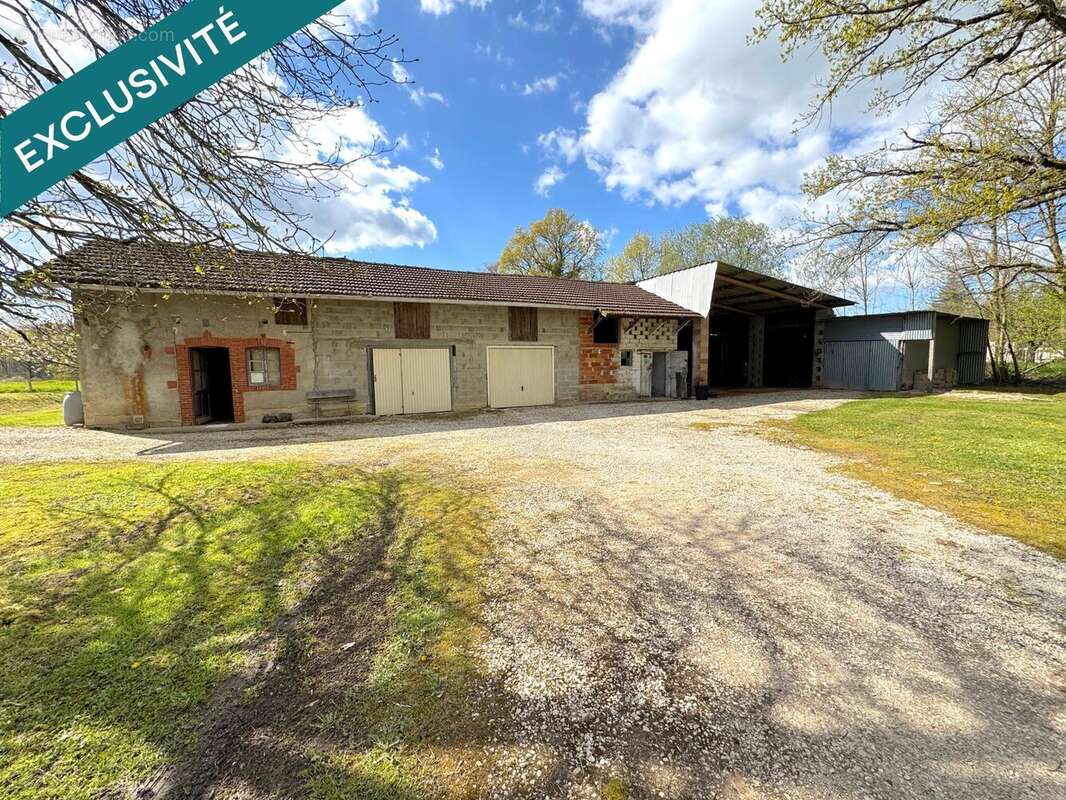 Photo 3 - Maison à VARENNES-SAINT-SAUVEUR