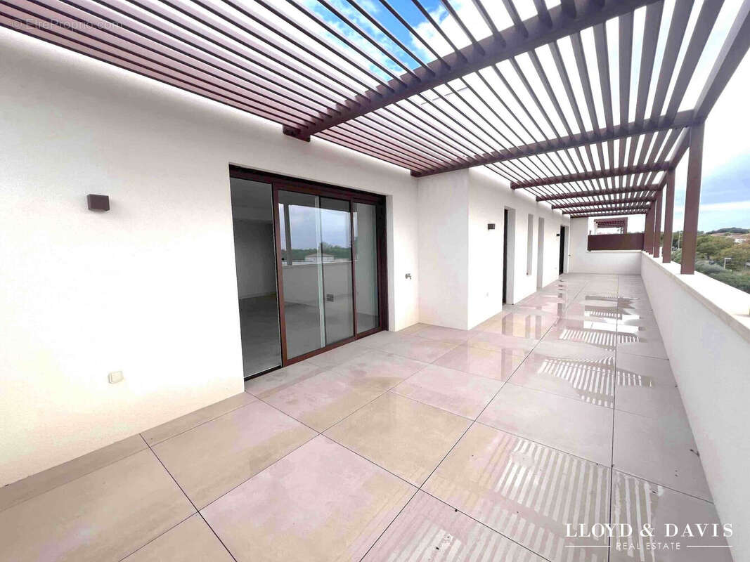 Appartement à CASTRIES