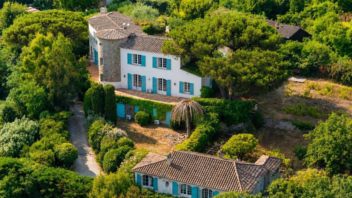 Propriété au cœur de Saint-Tropez - photo 2