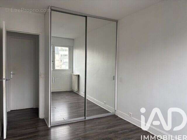 Appartement 50 m² à Paris-14e  - photo 8