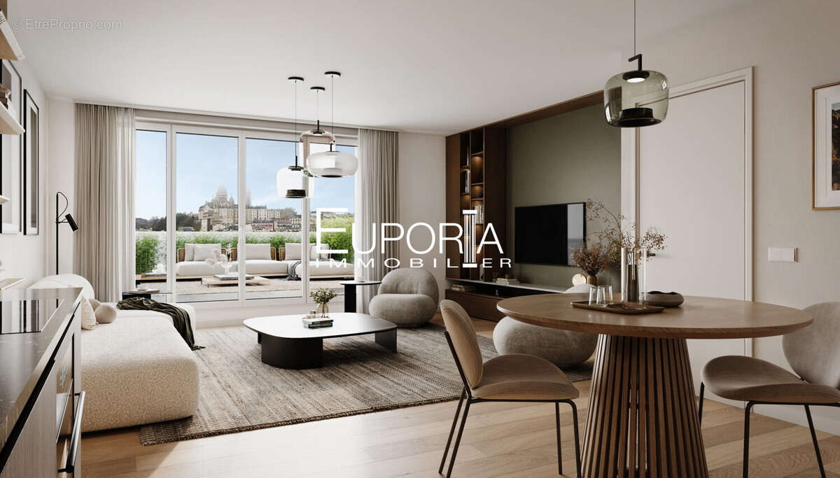 Appartement à PARIS-18E