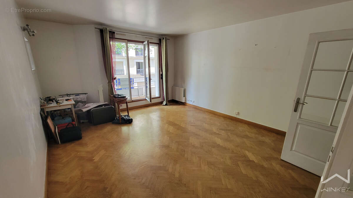 Appartement à PARIS-10E