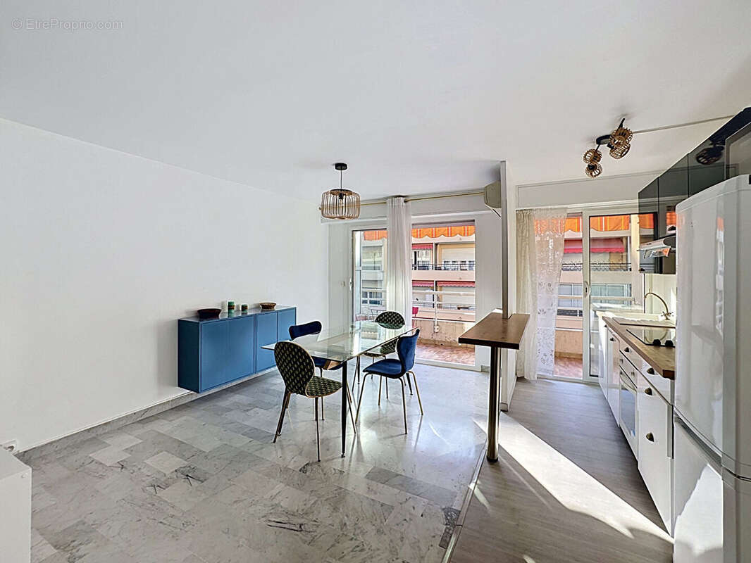 Appartement à ROQUEBRUNE-CAP-MARTIN
