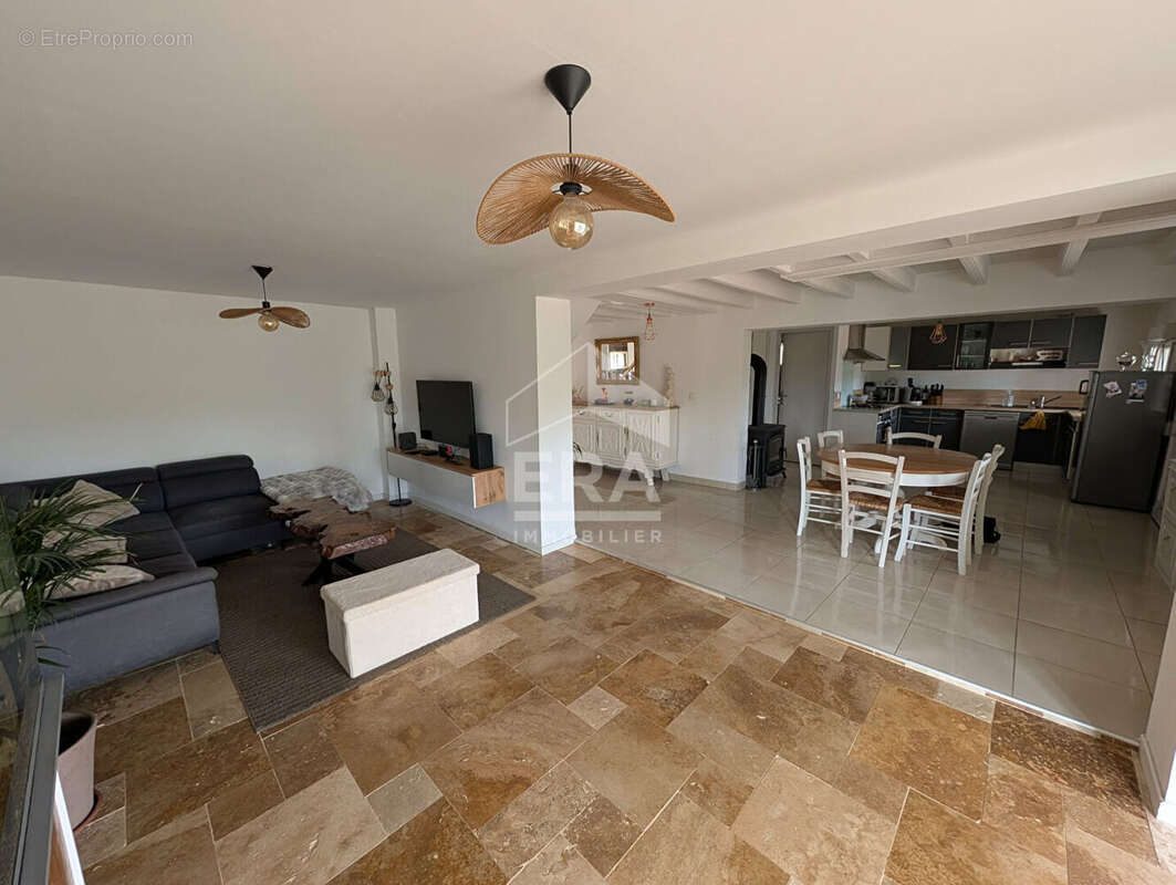 Maison à MONTPON-MENESTEROL