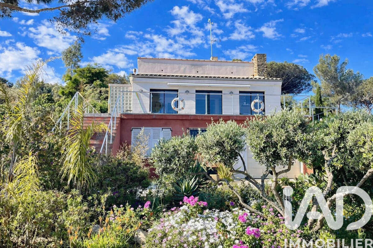 Photo 2 - Maison à HYERES