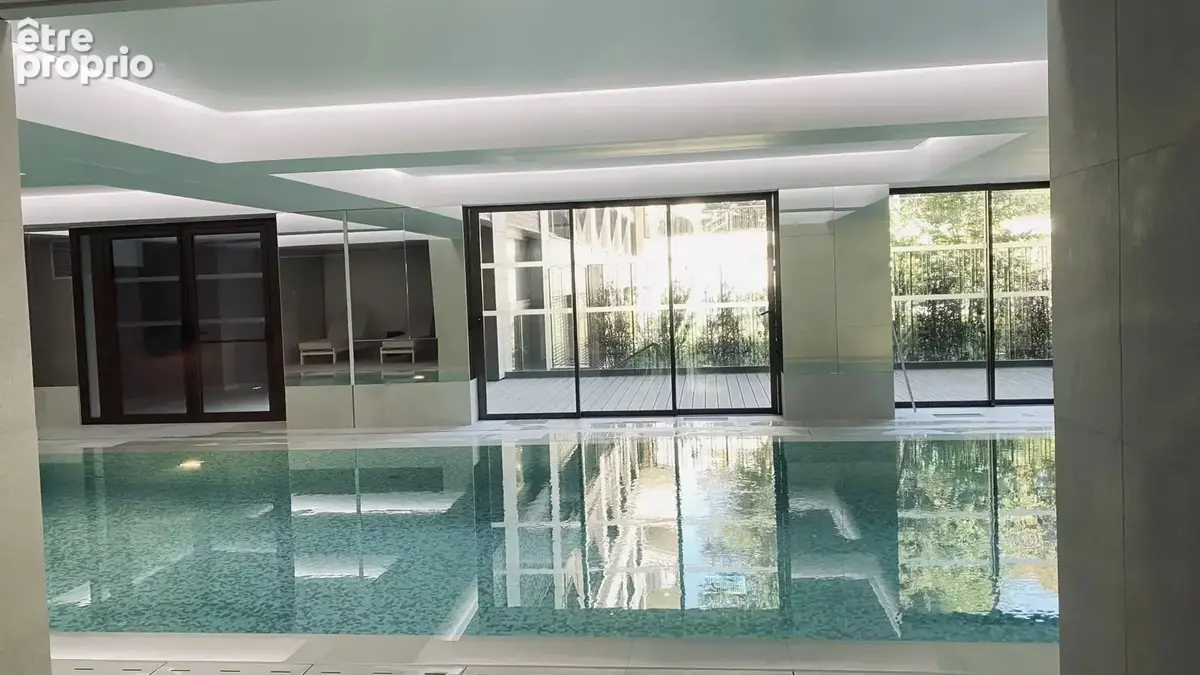 Immeuble neuf avec piscine & salle de sport - photo 17