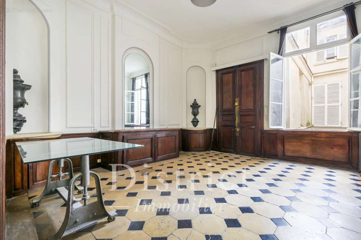 Appartement à PARIS-4E