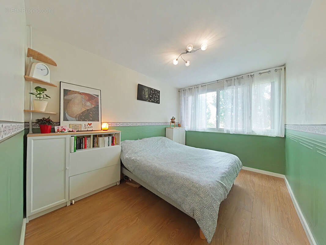 Appartement à FONTENAY-LE-FLEURY