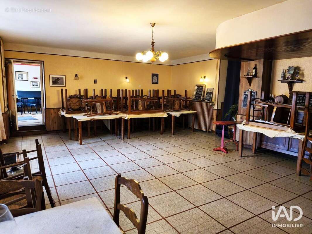 Photo 3 - Commerce à SAINT-GERMAIN-LEMBRON