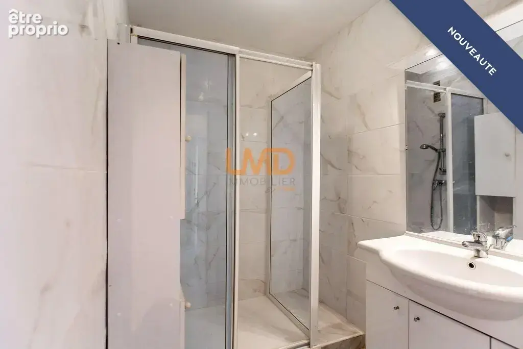 Nice le Port ; Agréable appartement de 3 pièces de 83m2, Terrass - photo 11