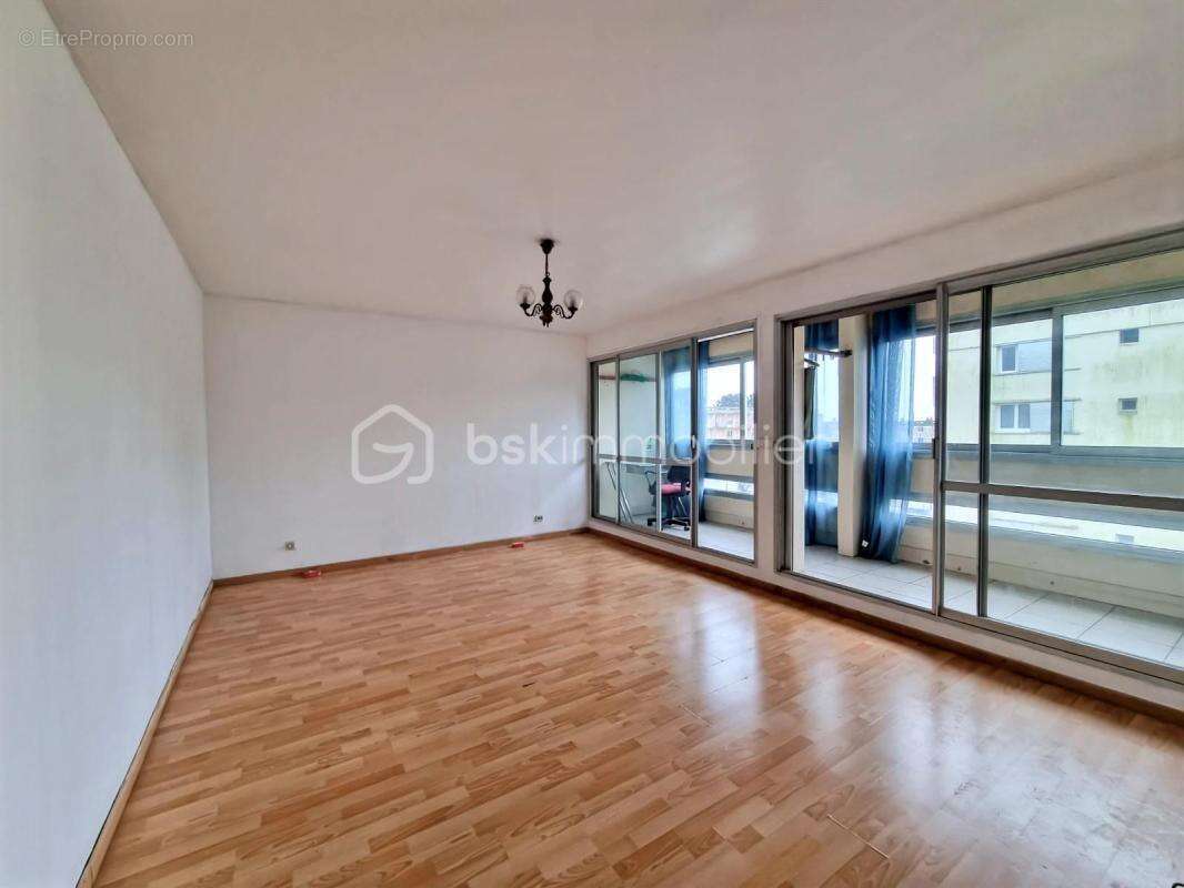QUIMPER Ouest – Appartement T3 avec cave - 3ème étage - photo 4