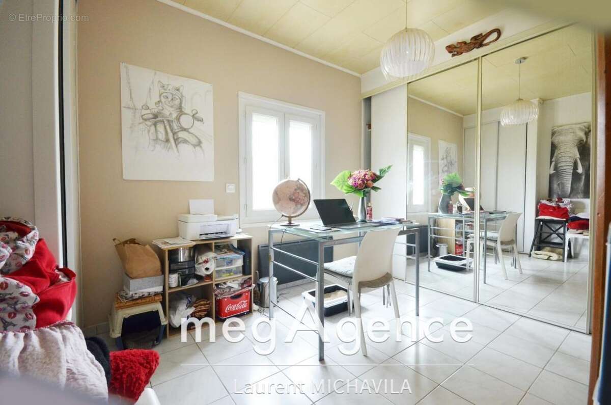 Maison à VILLENEUVE-LES-BEZIERS