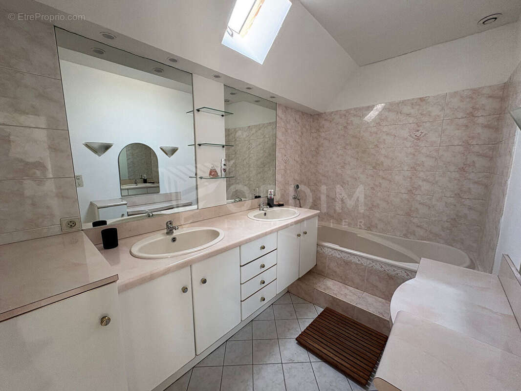 Appartement centre ville Auxerre 3 pièce(s) - photo 9