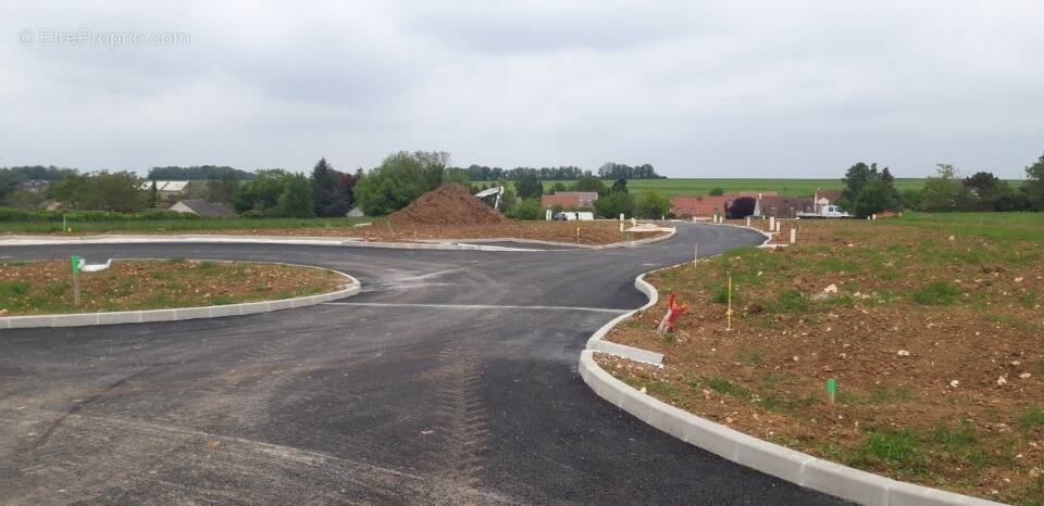 Terrain à SAINT-LEGER-EN-YVELINES