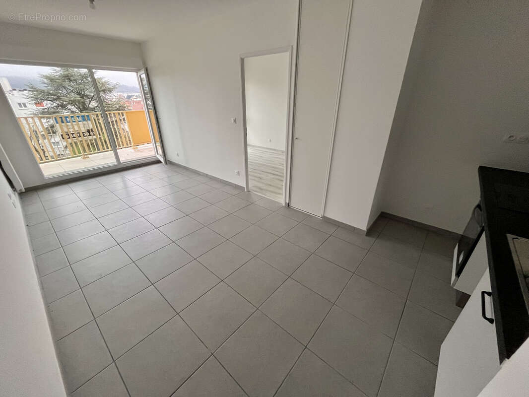 Appartement à CHENOVE