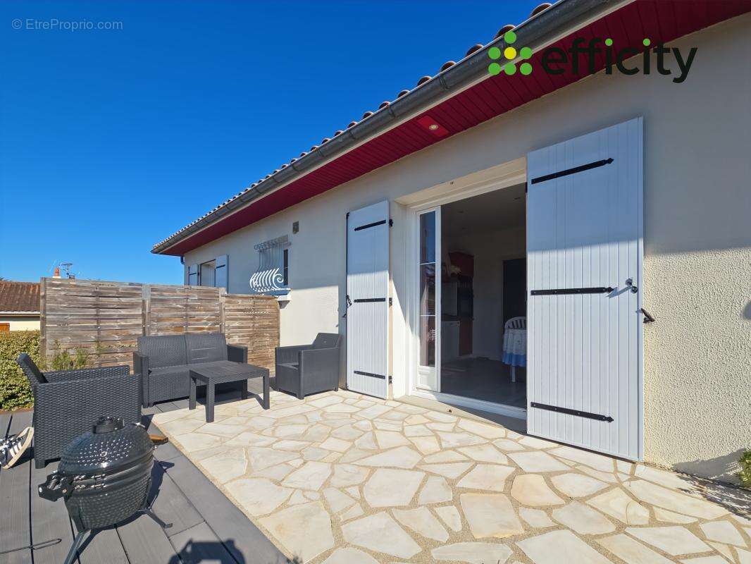 Maison à SAINT-YRIEIX-SUR-CHARENTE