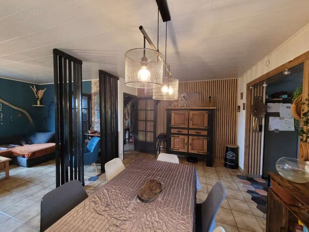 Maison à SEMERIES