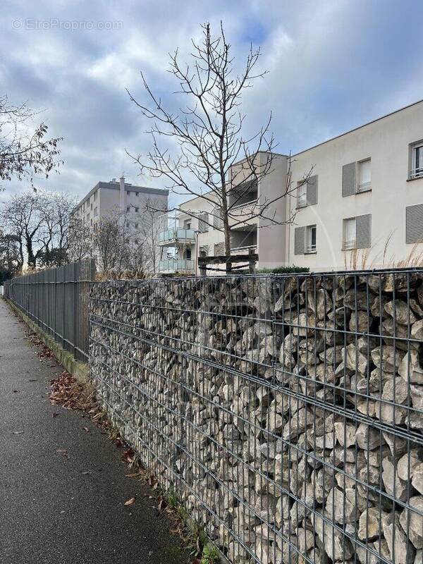 Photo 1 - Appartement à MEYZIEU