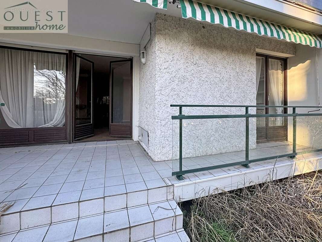 Appartement à CHARBONNIERES-LES-BAINS