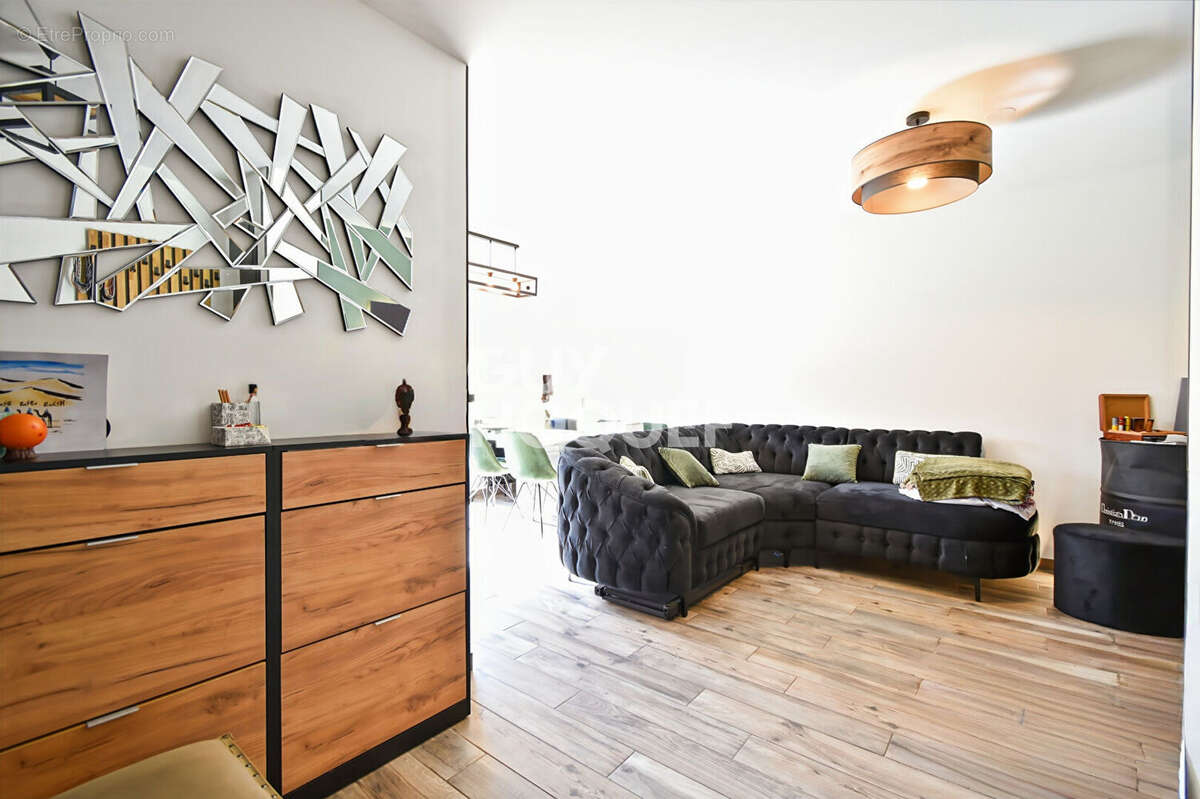 Superbe duplex de 75 m² avec terrain privatif de 40 m², - photo 2