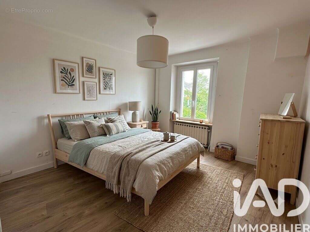 Photo 3 - Appartement à BUSSY-SAINT-GEORGES
