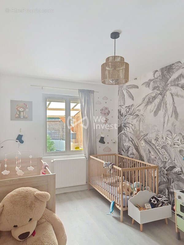 Maison 110 m² à Ecommoy  - photo 4