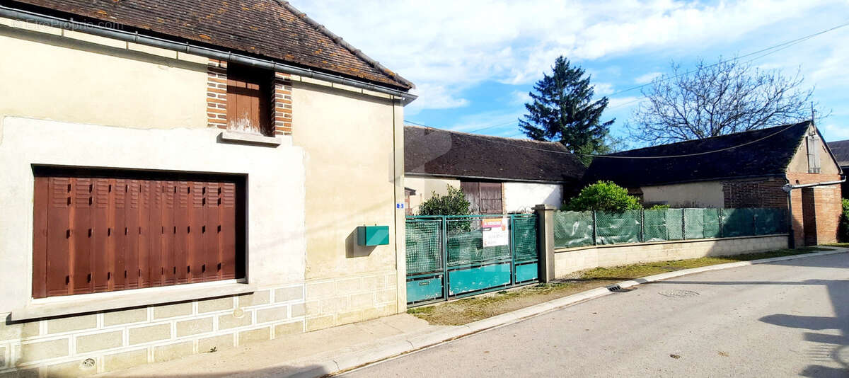 Maison à GERMIGNY