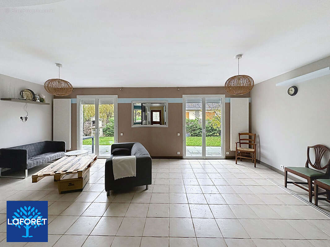 Maison à COIGNIERES