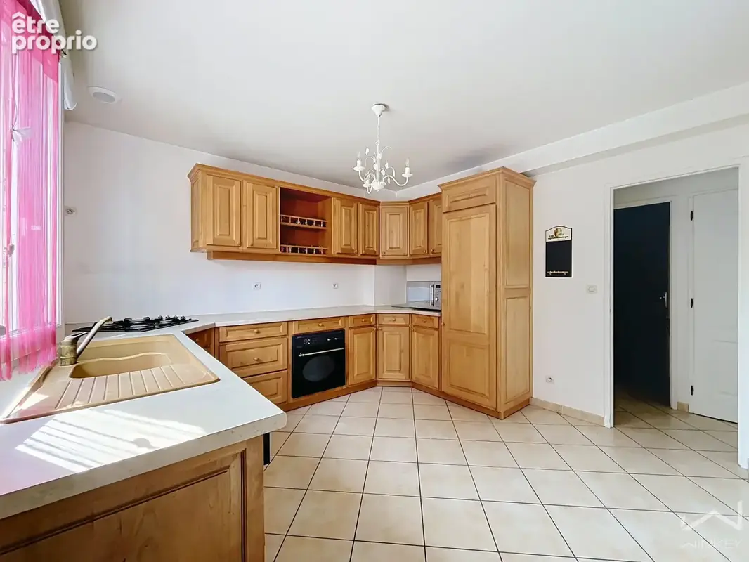 À Écharcon, cette maison à tout pour plaire ! - photo 6