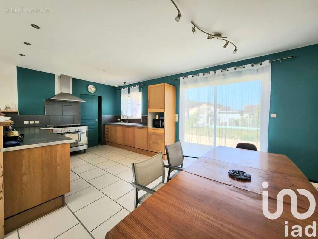 Photo 2 - Maison à SAINT-CYR