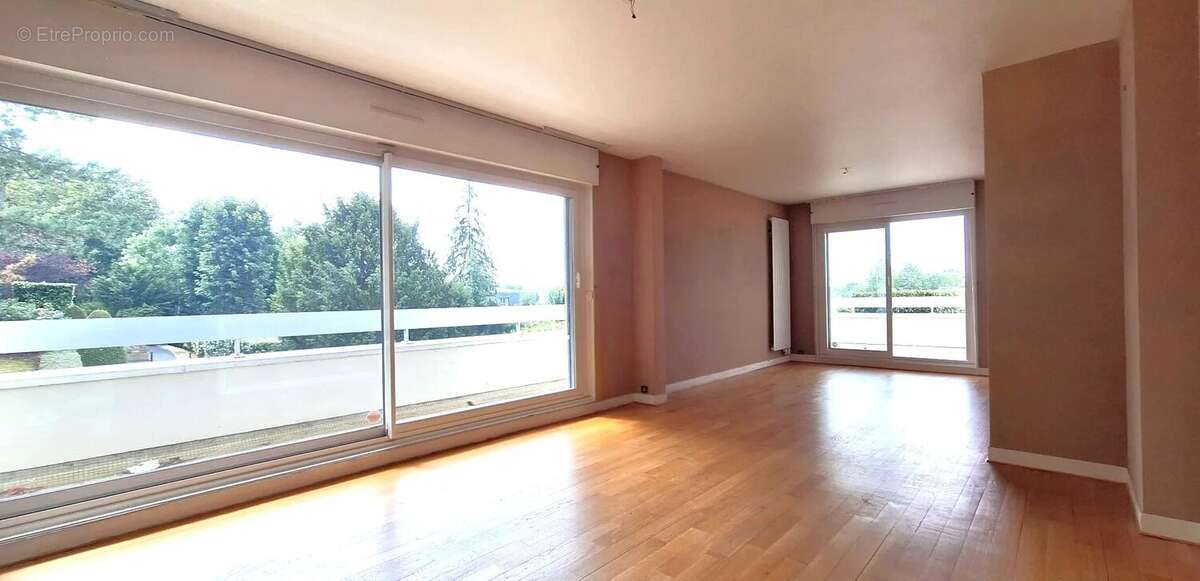 113 m² avec terrasse de 50m² - photo 2