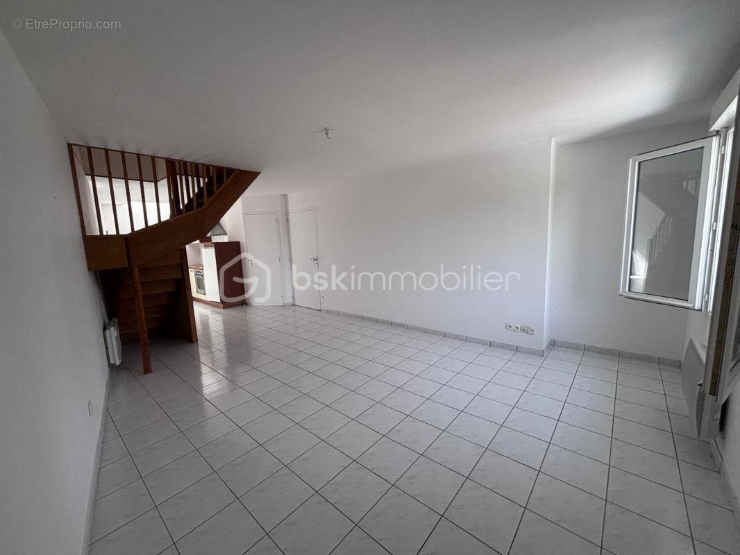 Appartement à ROCHECORBON