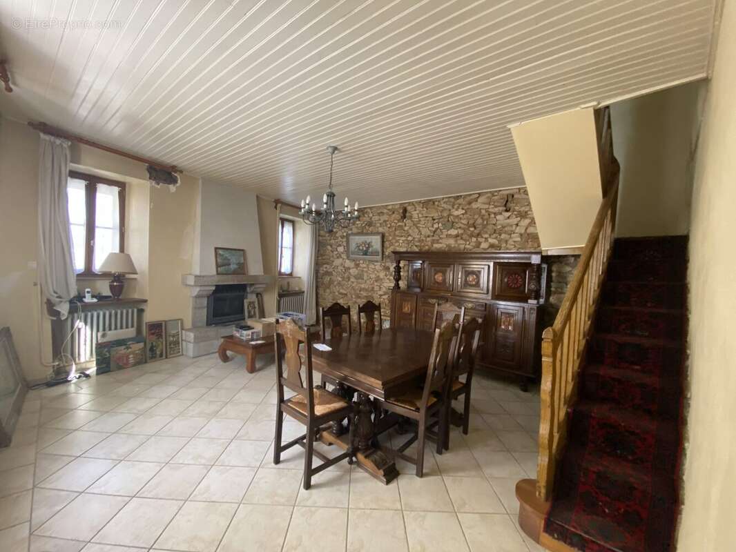 Maison à PLOUEC-DU-TRIEUX