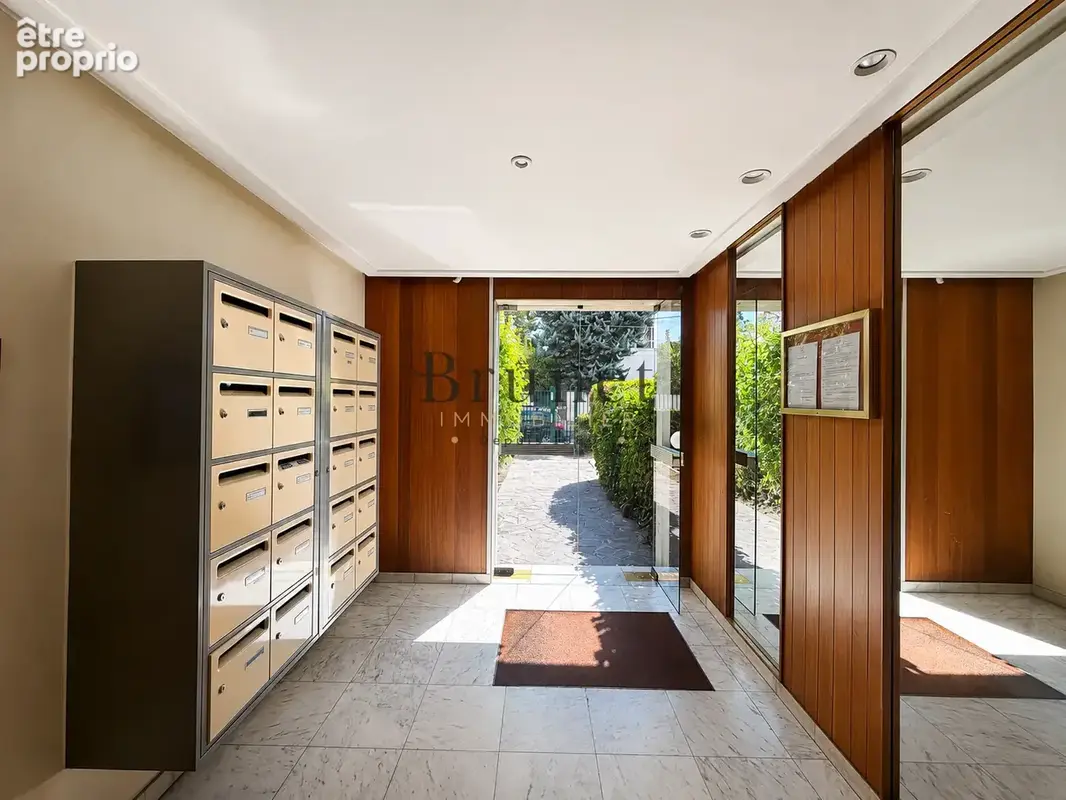Appartement - 4 pieces avec balcon - quartier diderot - photo 10