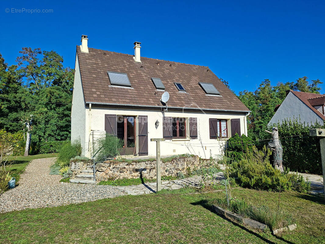 Maison à MONTIGNY-LES-CORMEILLES