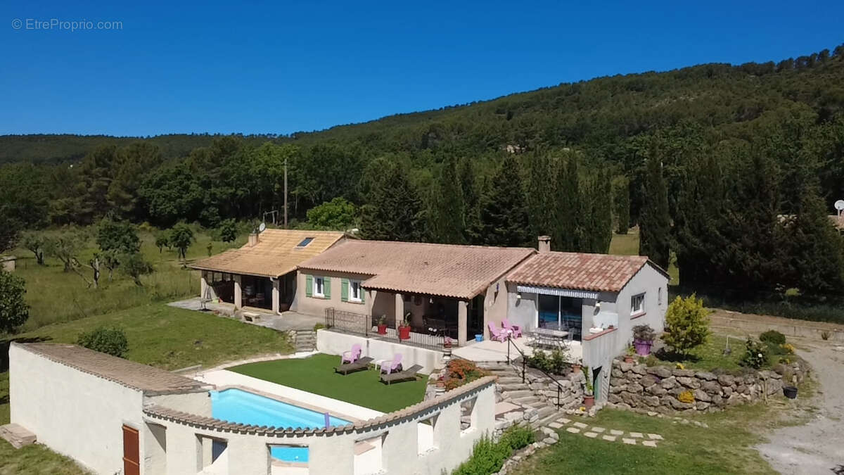 Maison à SALERNES